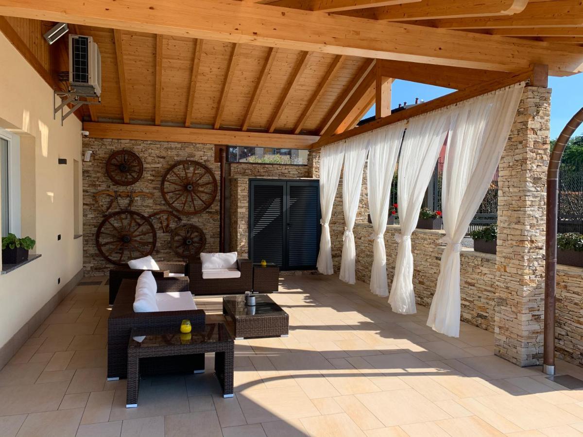 B&B Alciliegio Casnate Con Bernate Exterior photo