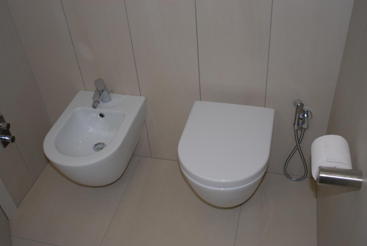 B&B Alciliegio Casnate Con Bernate Exterior photo