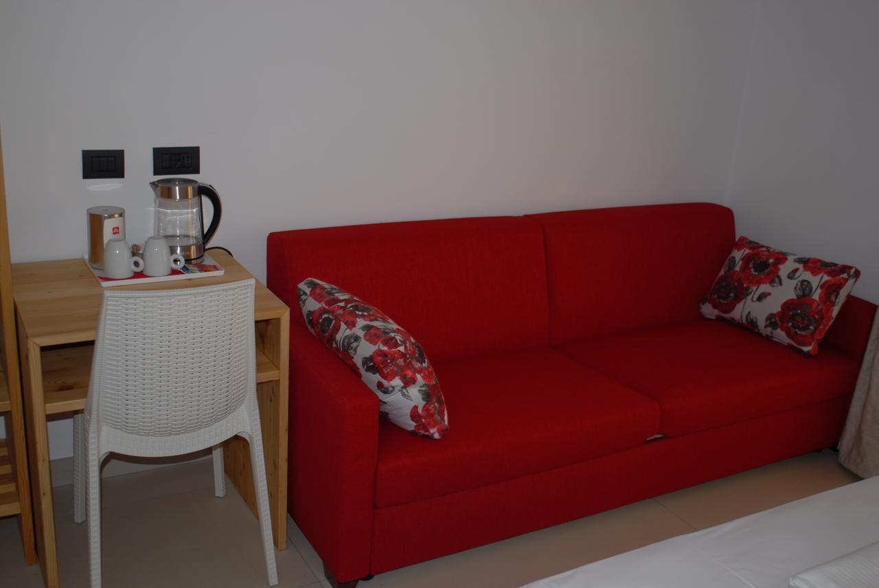 B&B Alciliegio Casnate Con Bernate Exterior photo